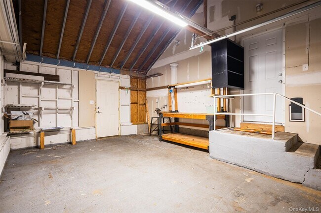 Building Photo - 41 Morning Dr