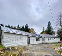 Building Photo - 2094 Front St