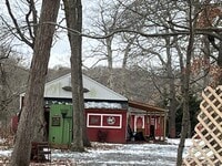 Building Photo - 178 Barnes Rd