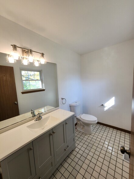 1st Floor Half Bathroom - 840 N Tamarac Blvd