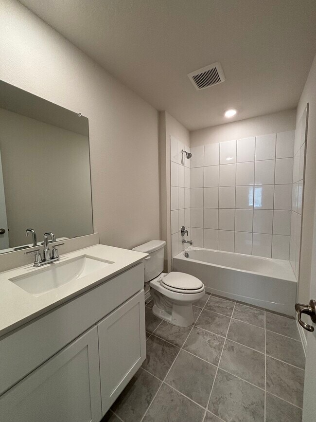 Building Photo - 1205 Rusted Rail Dr