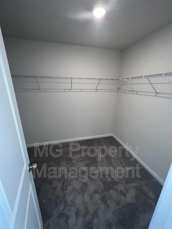 Building Photo - 1367 Woodhouse Dr