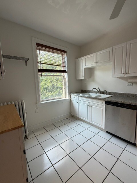 Building Photo - 4902 N Rockwell St