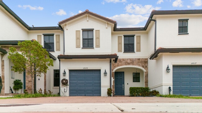 Primary Photo - 11025 W 33rd Way