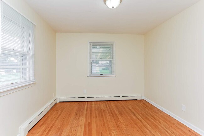 Building Photo - 1407 Highland Ave