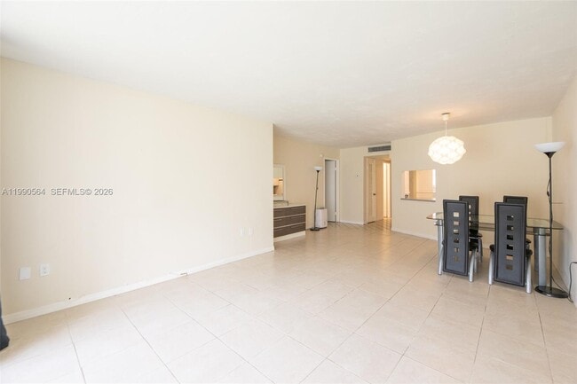 Building Photo - 1680 NE 191st St