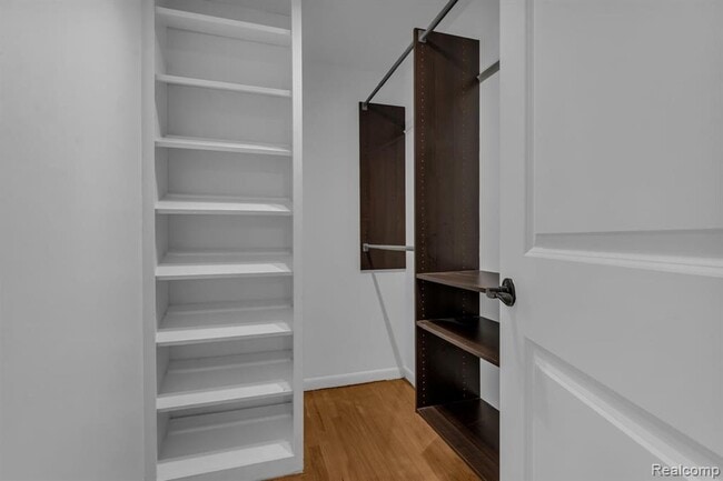 Building Photo - 17471 Evans St