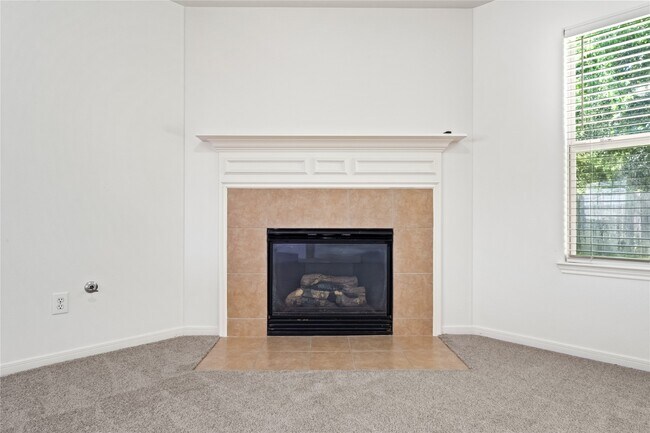 Building Photo - 5019 Woodland Meadows Ln
