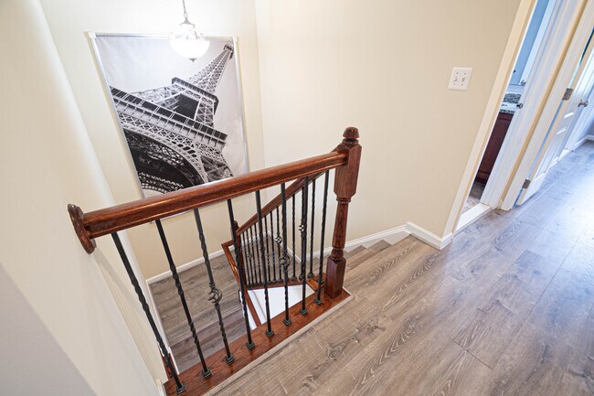 Building Photo - 15446 Painters Cove Way