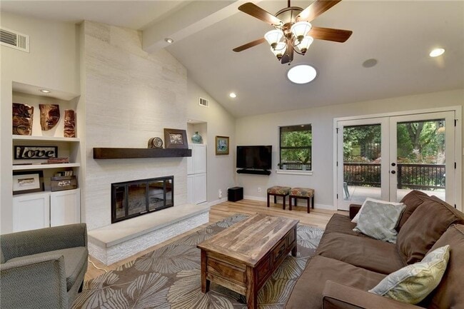 Building Photo - 510 Bulian Ln