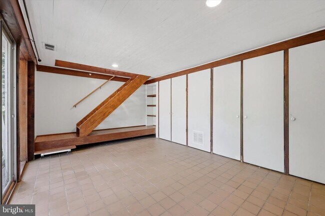 Building Photo - 803 Mill Creek Rd