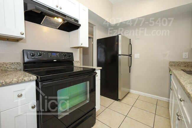Building Photo - 5604 Cortez Dr