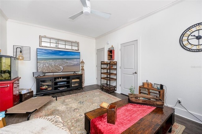 Building Photo - 1020 S Rome Ave