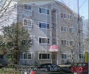Building Photo - 1519 NE 50th St