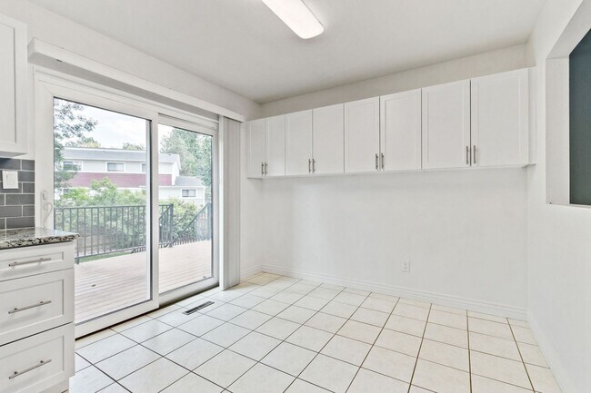 Building Photo - Updated 4-Bedroom Home