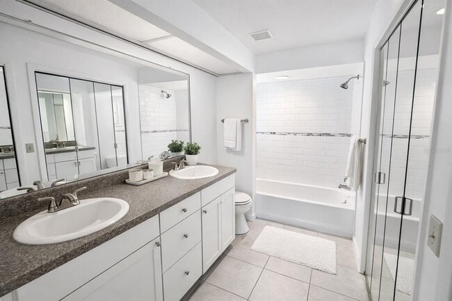 Building Photo - 3442 N Tamarisk Ave