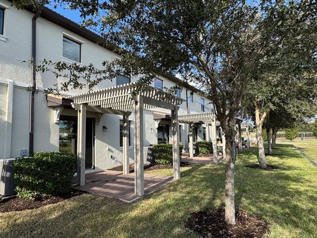 Building Photo - For Rent in ChampionsGate 3/2.5 Townhouse with Water View