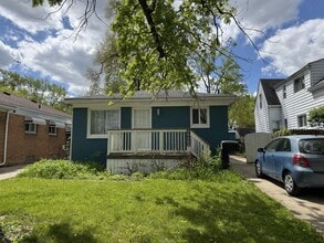 Building Photo - 29203 Oakwood St
