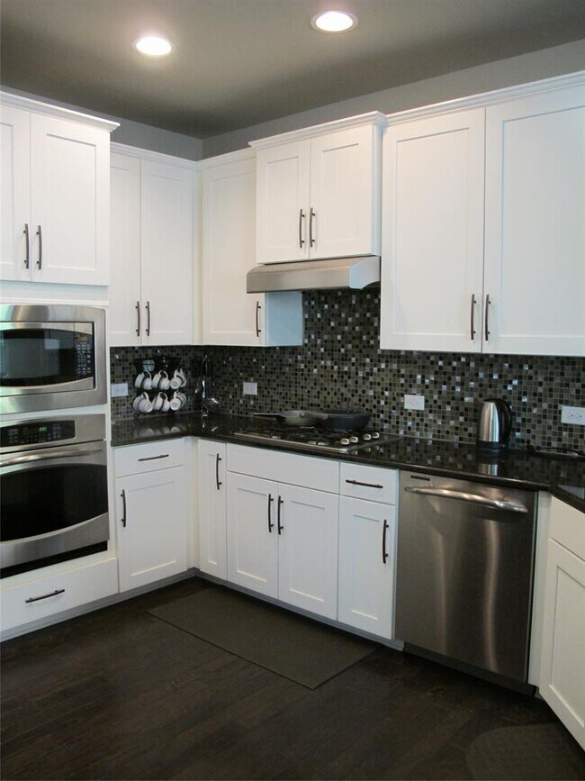 Building Photo - 509 S Meadowlark St