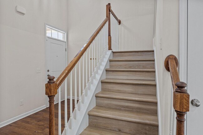 Building Photo - 8988 Cat Tail Pond Rd