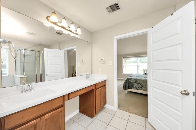 Building Photo - 15210 Paxton Landing Ln