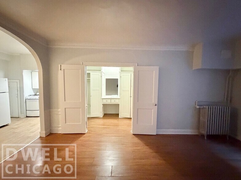 Building Photo - 2325 N Commonwealth Ave