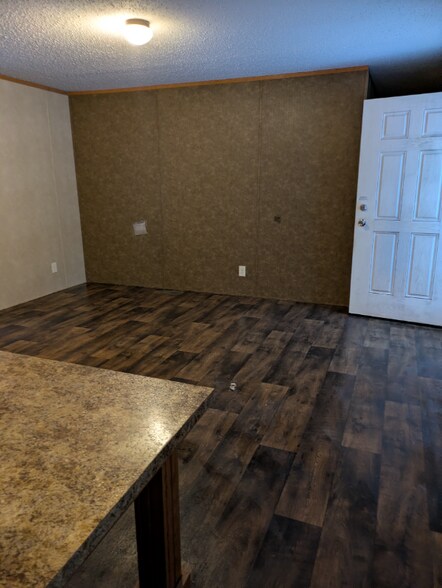 Building Photo - 1754 W Springville Rd