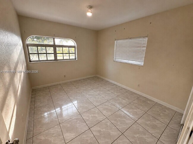 Building Photo - 17215 SW 112th Ct