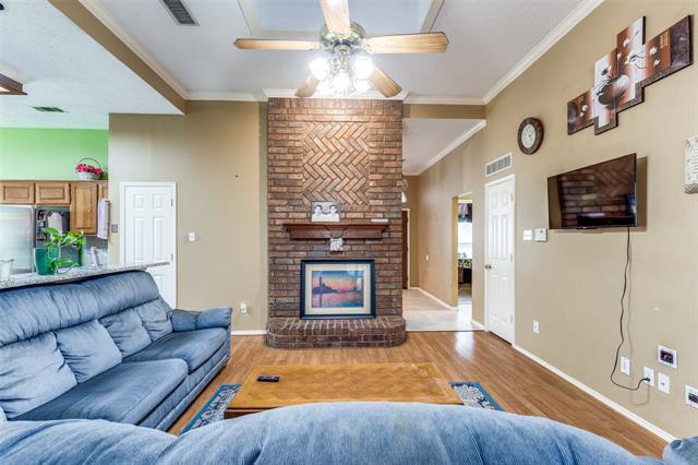 Building Photo - 2123 Alto Ave