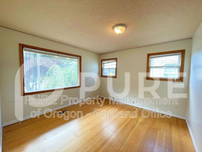 Building Photo - 1737 N Rosa Parks Way