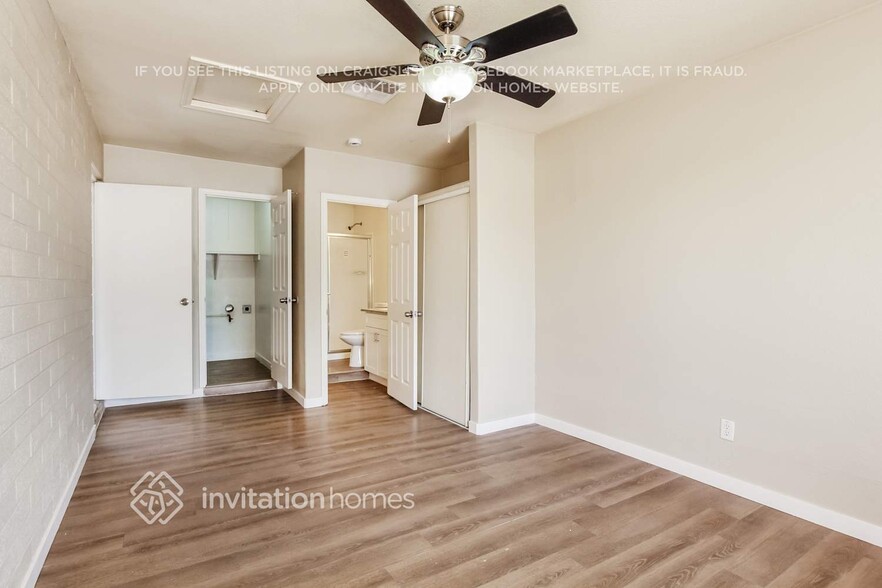 Building Photo - 18232 N 33rd Dr