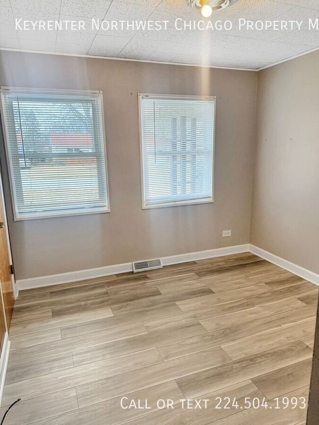 Building Photo - 66 Ridgewood Rd