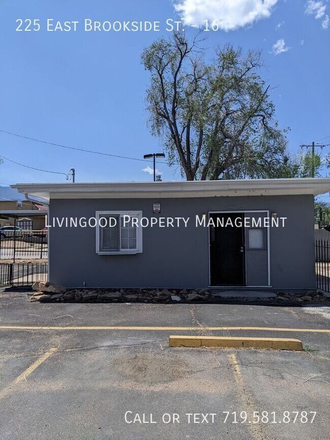 Building Photo - 225 E Brookside St