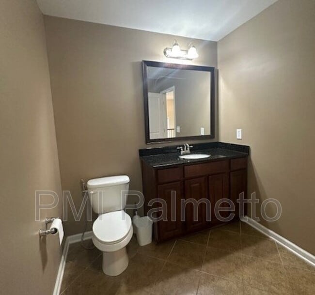 Building Photo - 348 Woodmill Cir