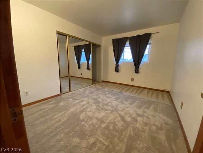 Building Photo - 2901 Burton Ave