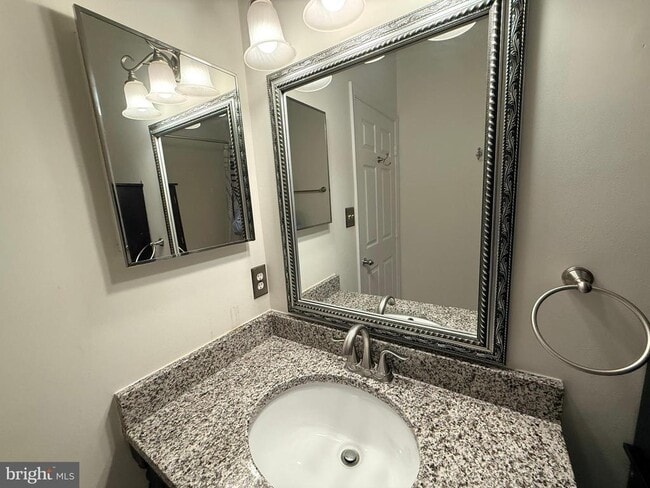 Building Photo - 1300 Windleaf Dr