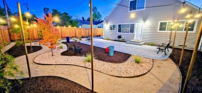 Building Photo - 40830 Robin St