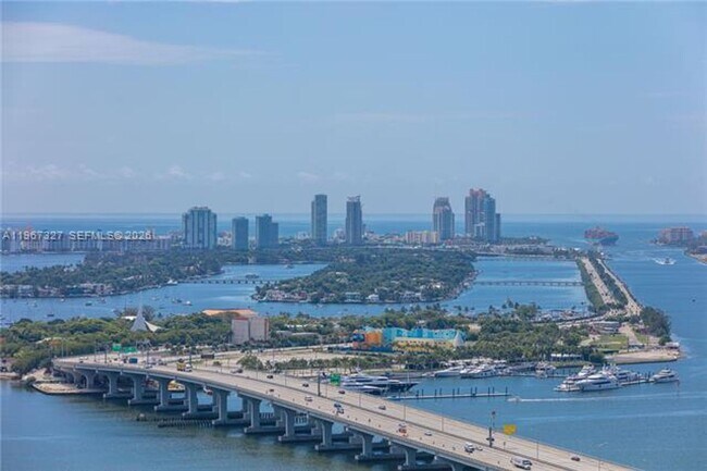 Building Photo - 1600 NE 1st Ave