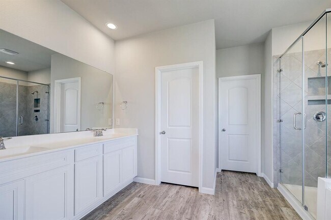 Building Photo - 28011 Langsdale Ct