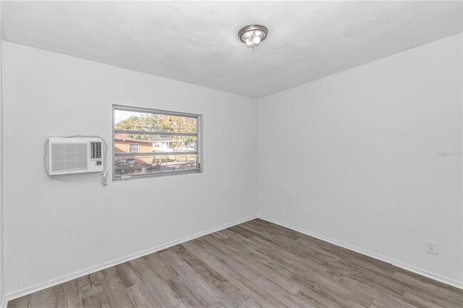 Building Photo - 4726 Abaca St