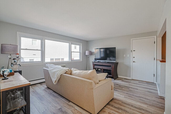 Building Photo - 2222 N Harlem Ave