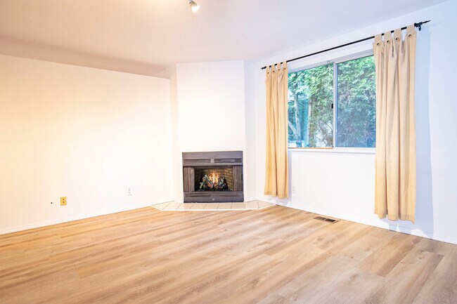 Building Photo - 21612 SE 271st Pl