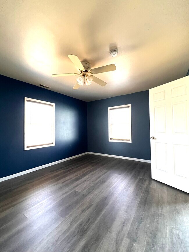 Bedroom - 1867 Payson Rd