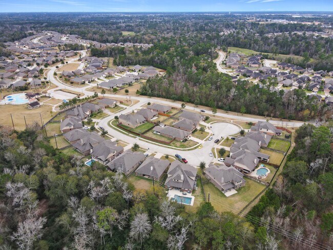 Building Photo - 24542 Grayson Falls Ln