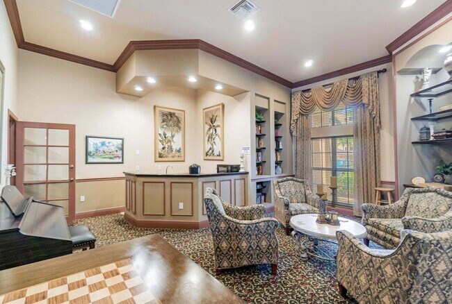 Building Photo - 1000 Scotia Dr