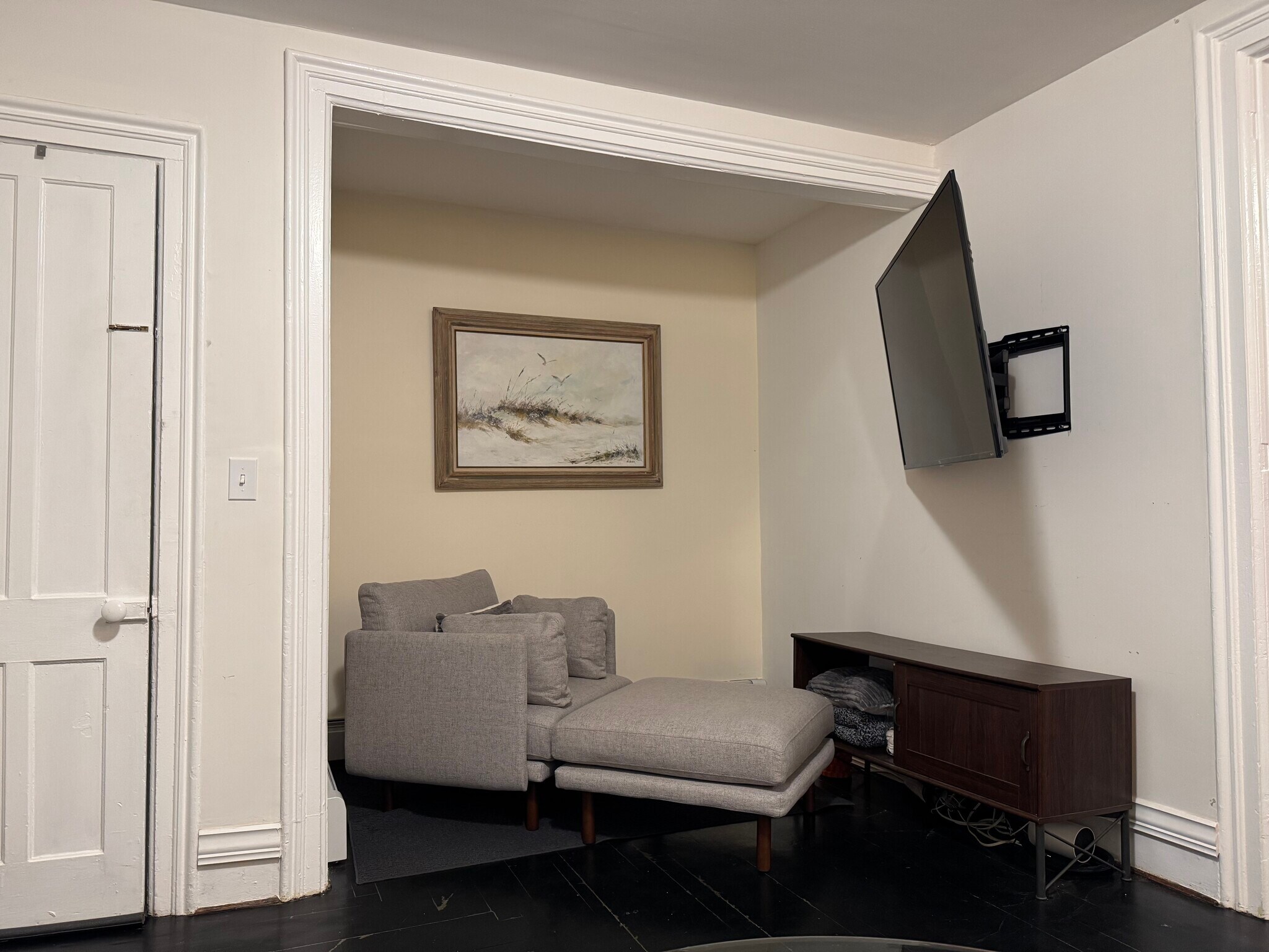 Living Room Nook - 813 19th St