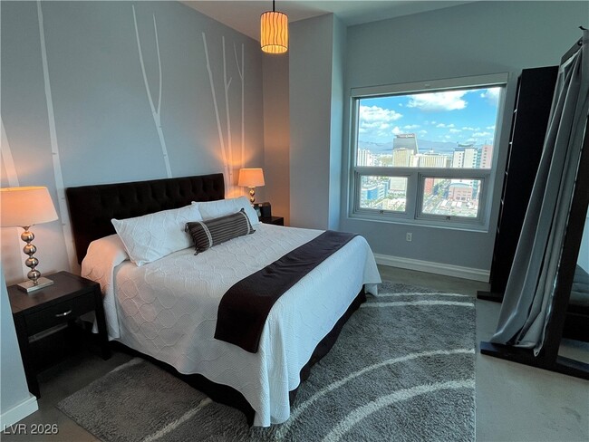 Building Photo - 200 Hoover Ave