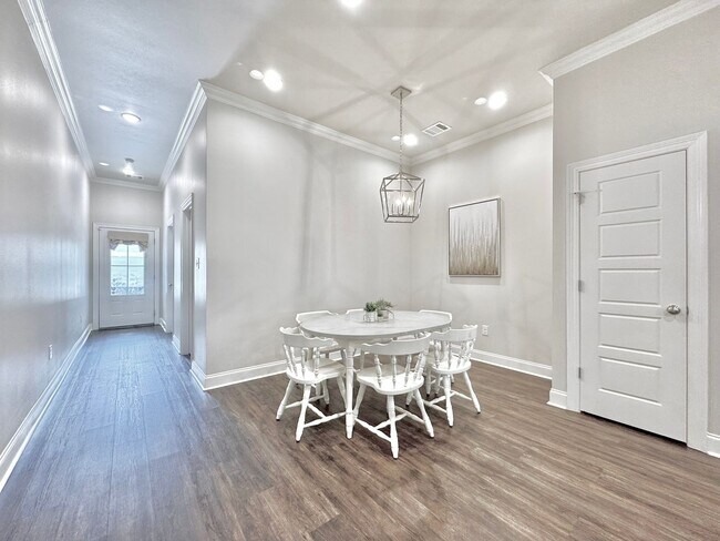 Building Photo - Elegant Townhouse in StoneLake Village – Stylish 3BR/2BA with Garage & Patio