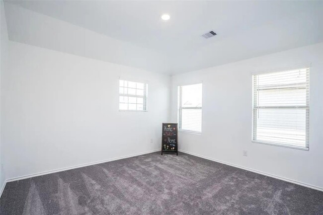 Building Photo - 26615 Lantana Cyn Dr