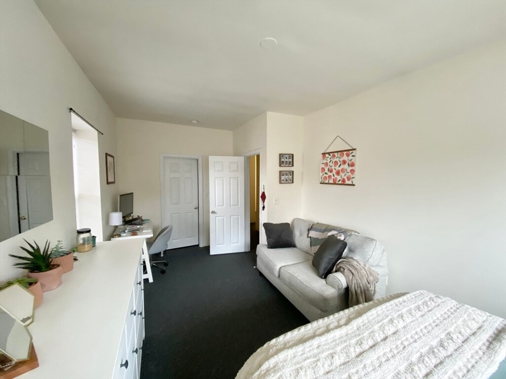 Building Photo - 546 Columbus Ave